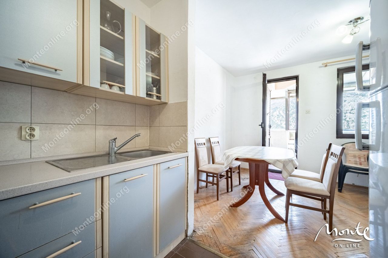 Апартаменты в Рисане, Черногория, 64 м² - фото 17