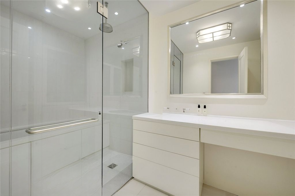 Квартира в Лондоне, Великобритания, 6 м² - фото 3