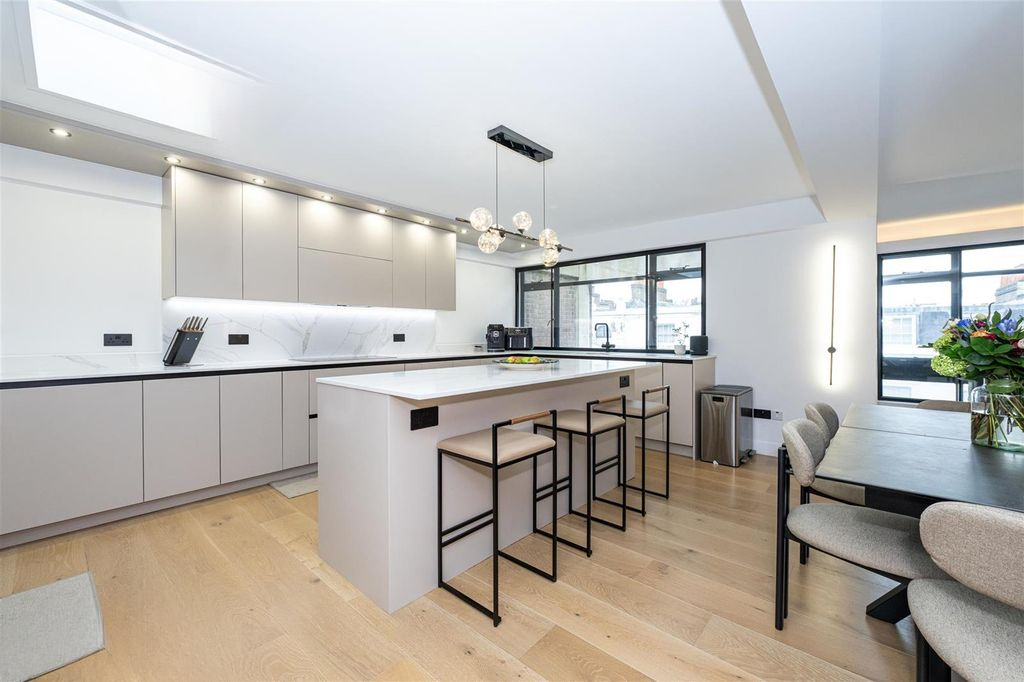 Квартира в Лондоне, Великобритания, 154 м² - фото 8