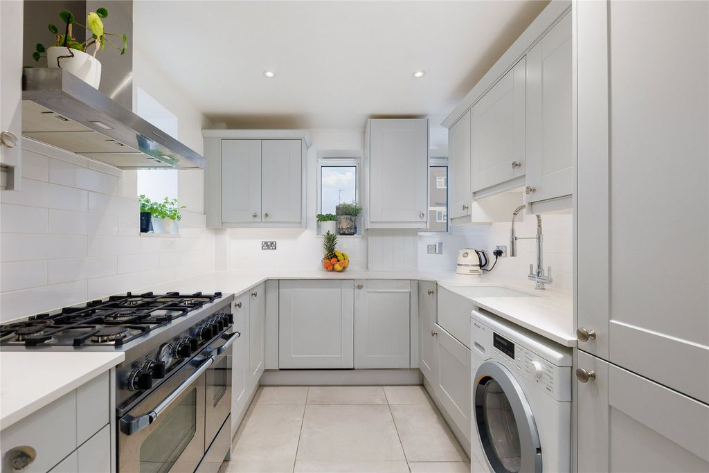 Квартира в Лондоне, Великобритания, 68 м² - фото 11