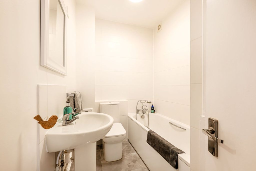 Квартира в Лондоне, Великобритания, 58 м² - фото 11