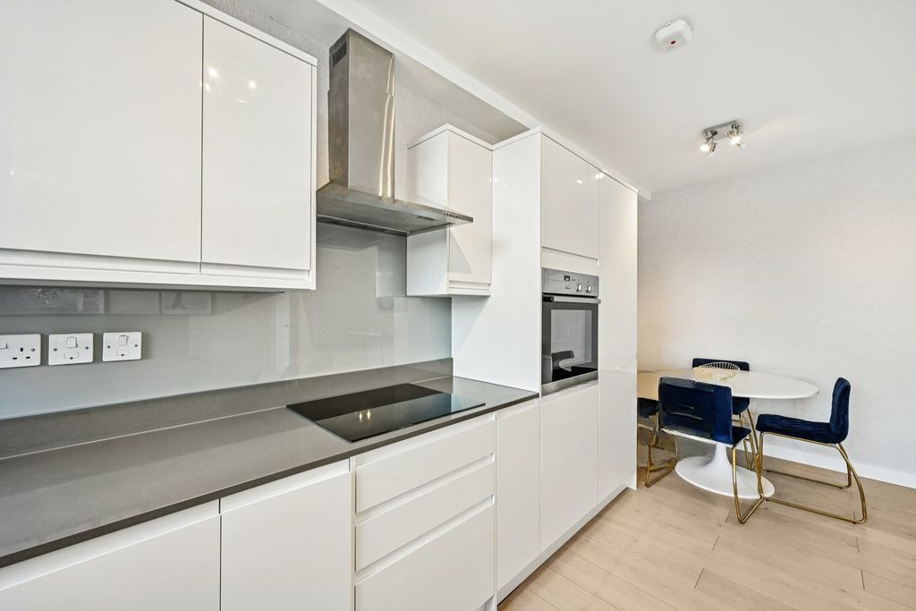 Квартира в Лондоне, Великобритания, 68 м² - фото 13