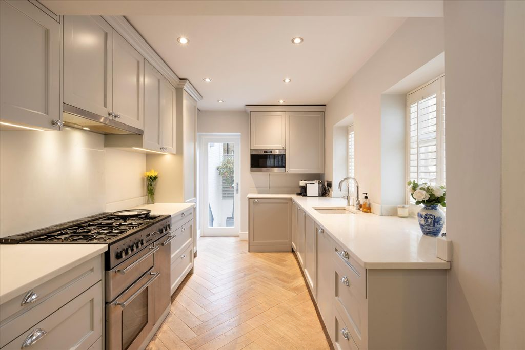 Квартира в Лондоне, Великобритания, 140 м² - фото 15