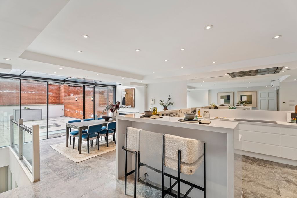 Квартира в Лондоне, Великобритания, 460 м² - фото 17