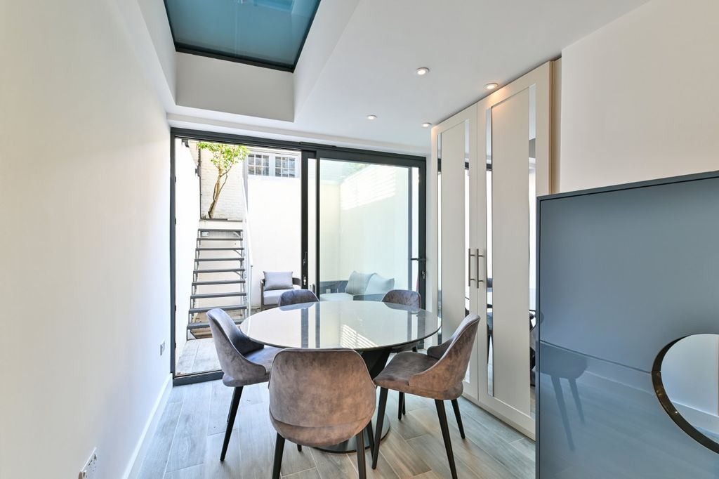 Квартира в Лондоне, Великобритания, 234 м² - фото 18