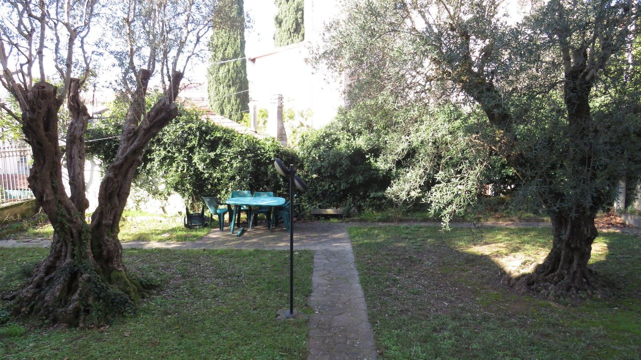 Вилла в Монтекатини-Терме, Италия, 403 м² - фото 7