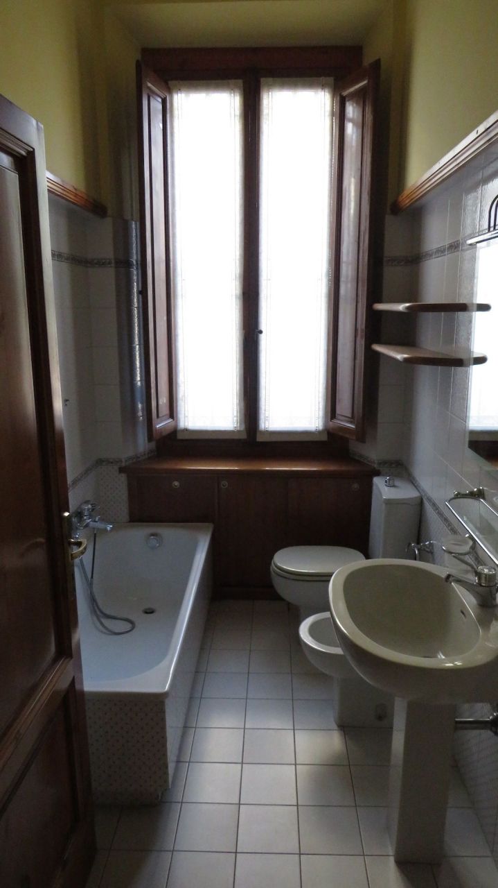 Вилла в Монтекатини-Терме, Италия, 403 м² - фото 11