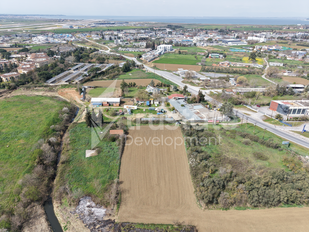 Земля в Салониках, Греция, 4 900 м² - фото 1