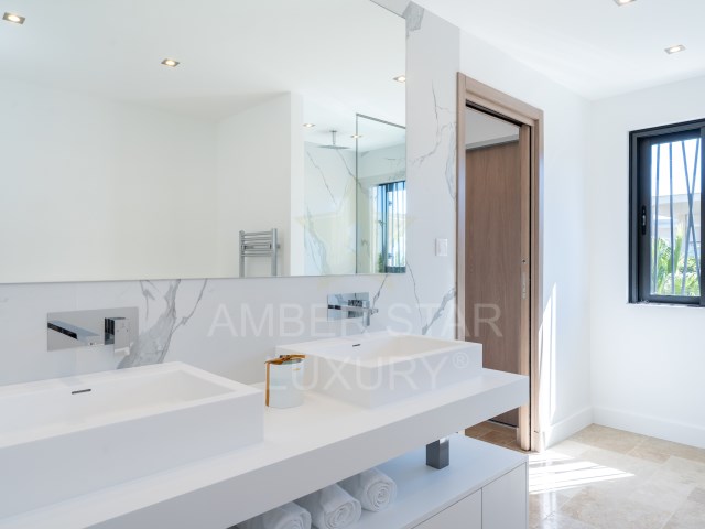 Вилла в Фару, Португалия, 454.8 м² - фото 8