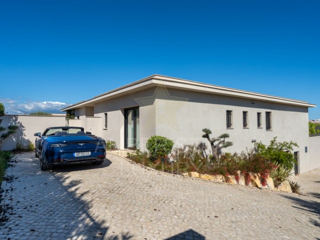 Вилла в Фару, Португалия, 454.8 м² - фото 2