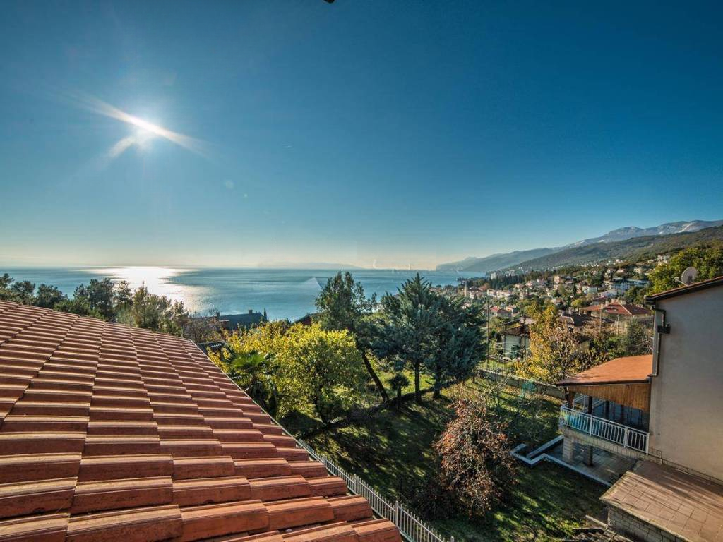 Дом в Опатии, Хорватия, 715 м² - фото 1