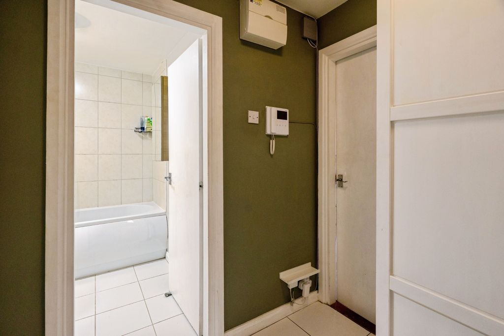 Квартира в Лондоне, Великобритания, 36 м² - фото 1