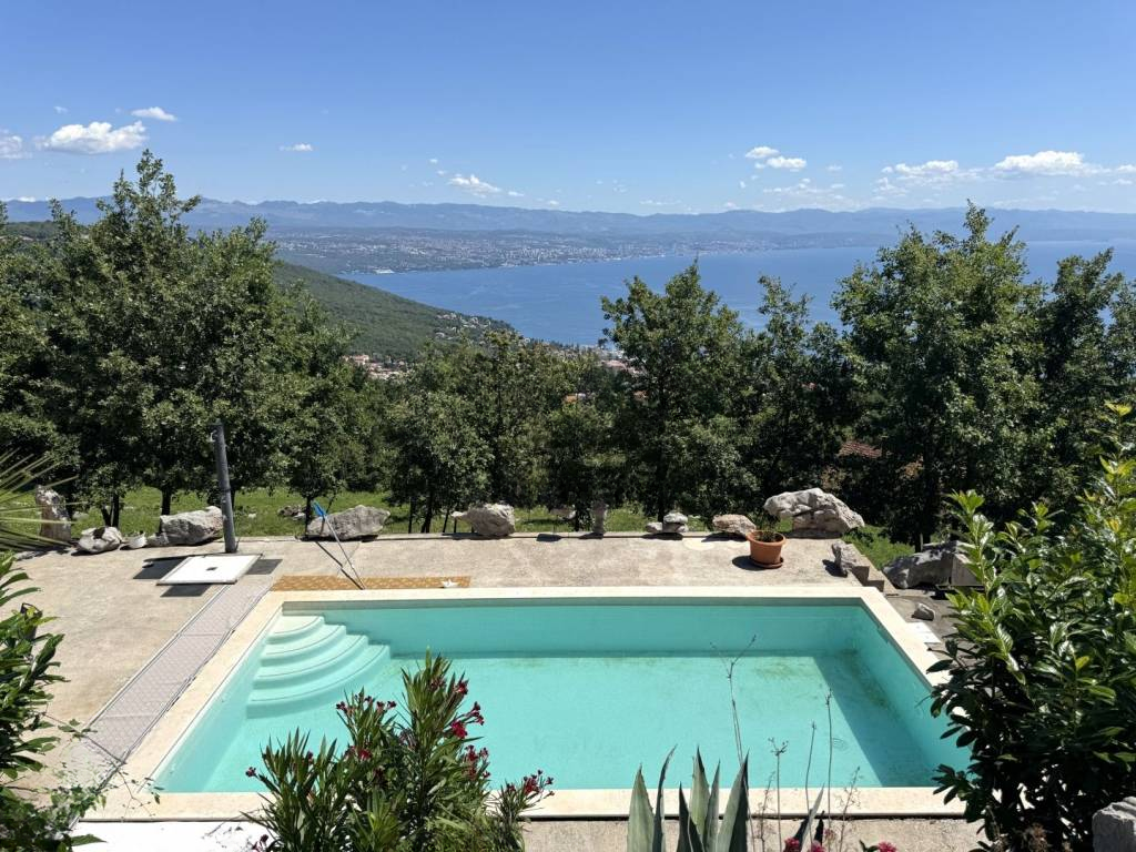 Квартира в Опатии, Хорватия, 98 м² - фото 1