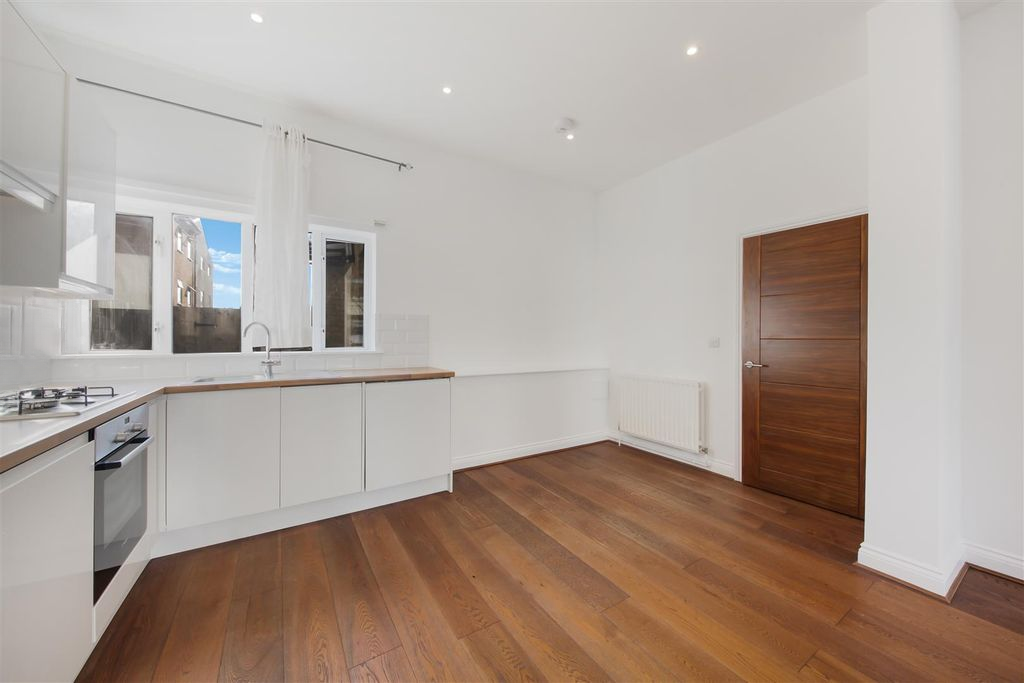 Квартира в Лондоне, Великобритания, 75 м² - фото 1