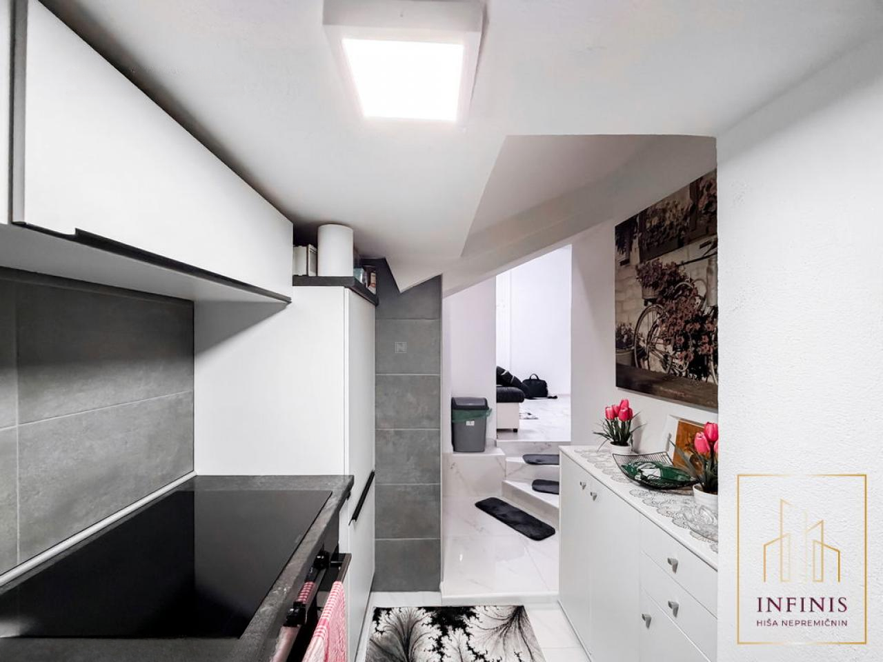 Квартира в Любляне, Словения, 48 м² - фото 1