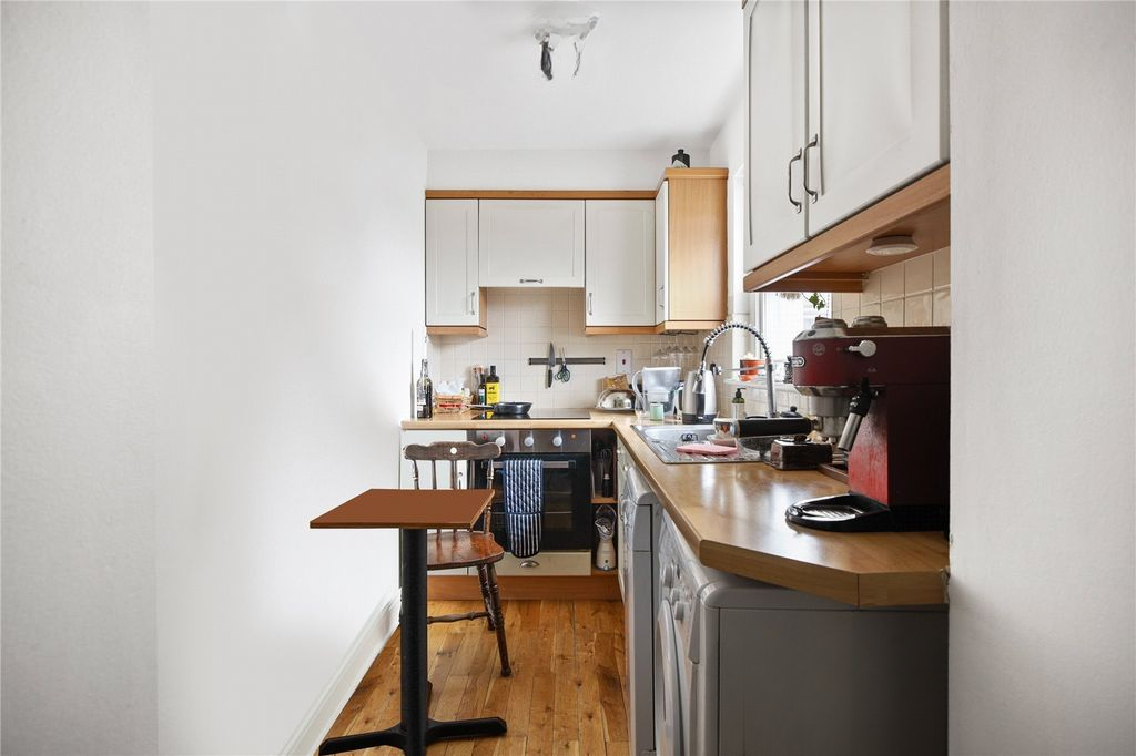 Квартира в Лондоне, Великобритания, 46 м² - фото 1