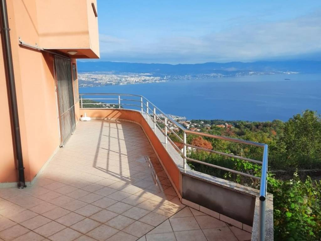 Квартира в Опатии, Хорватия, 98 м² - фото 1