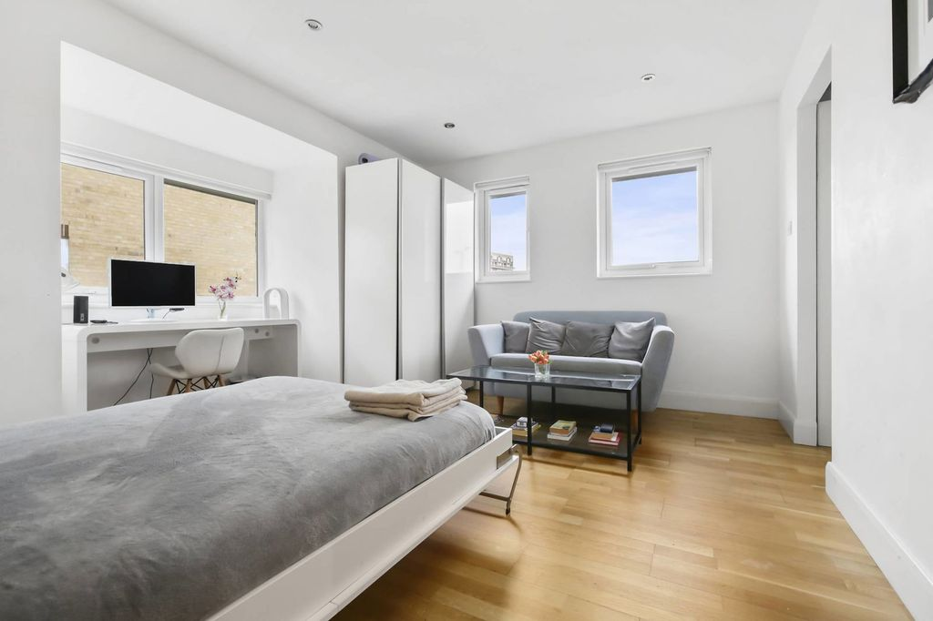 Квартира в Лондоне, Великобритания, 28 м² - фото 1