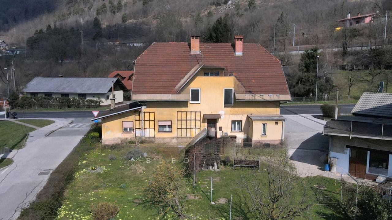 Дом в Есенице, Словения, 176 м² - фото 1