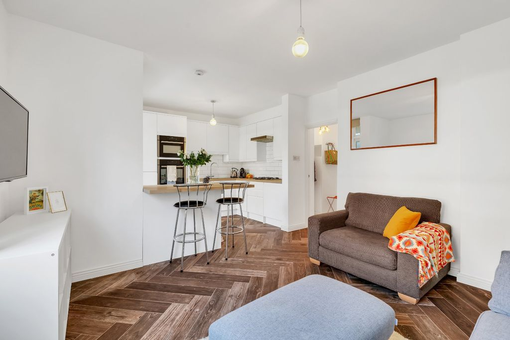 Квартира в Лондоне, Великобритания, 65 м² - фото 2