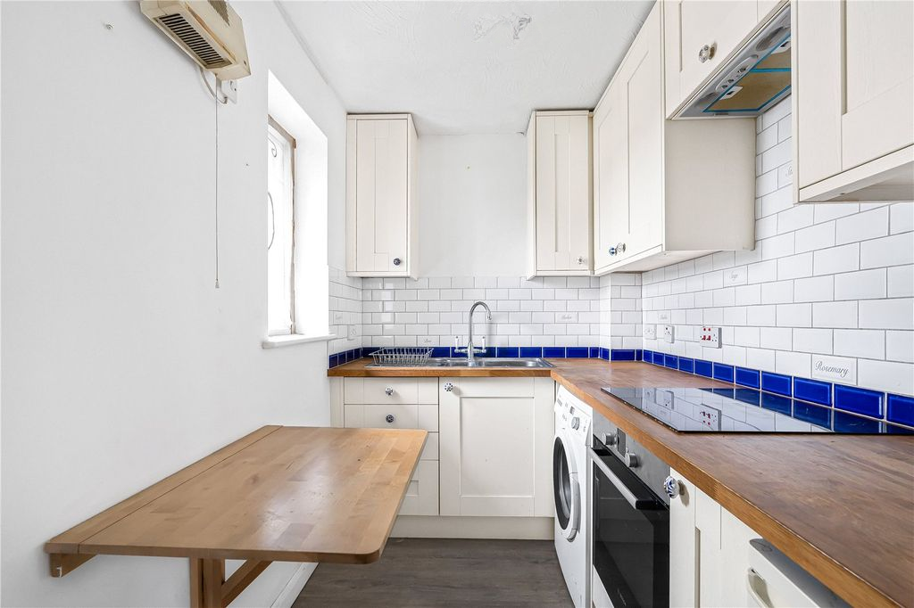 Квартира в Лондоне, Великобритания, 32 м² - фото 2