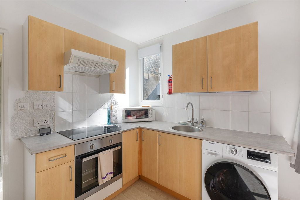 Квартира в Лондоне, Великобритания, 28 м² - фото 2