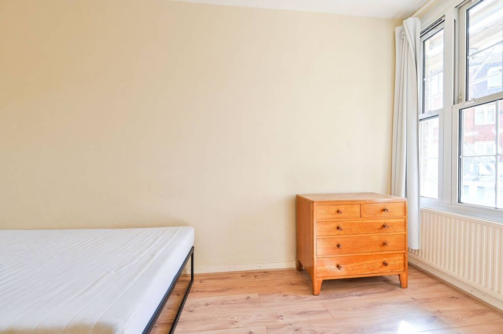 Квартира в Лондоне, Великобритания, 45 м² - фото 2