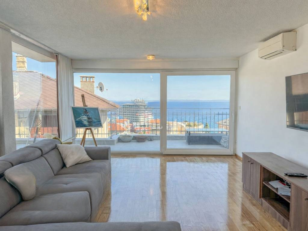 Квартира в Опатии, Хорватия, 205 м² - фото 2