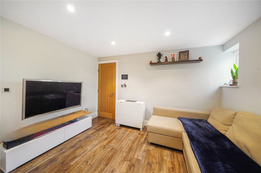 Квартира в Лондоне, Великобритания, 30 м² - фото 2