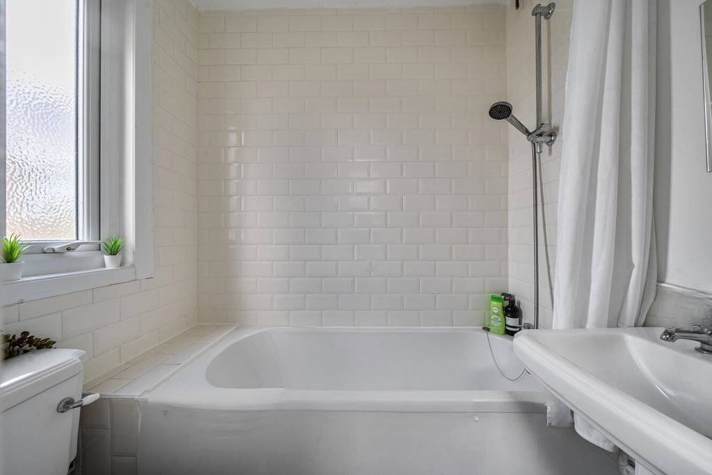 Квартира в Лондоне, Великобритания, 30 м² - фото 2