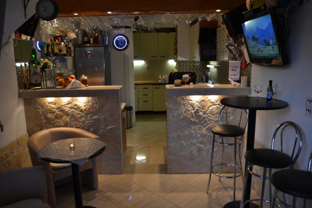 Отель, гостиница в Средней Далмации, Хорватия, 400 м² - фото 17