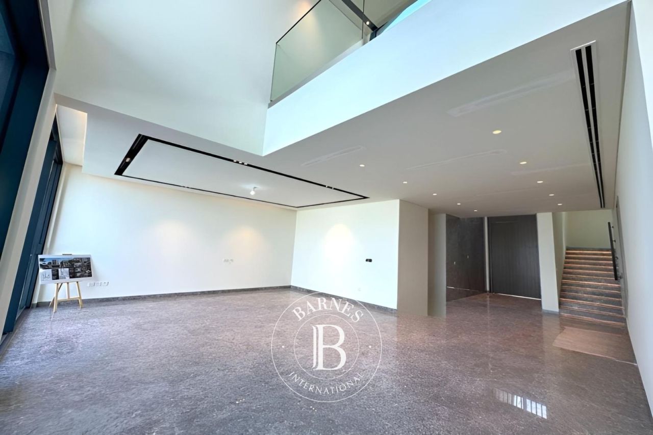 Вилла в Дубае, ОАЭ, 630 м² - фото 1