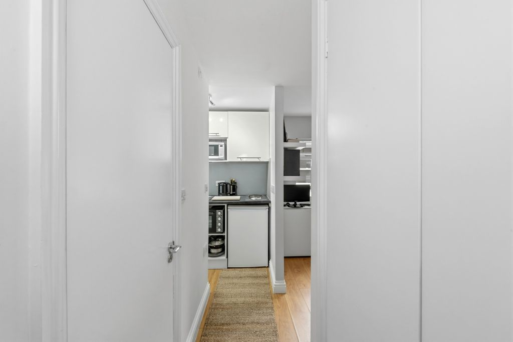 Квартира в Лондоне, Великобритания, 17 м² - фото 3