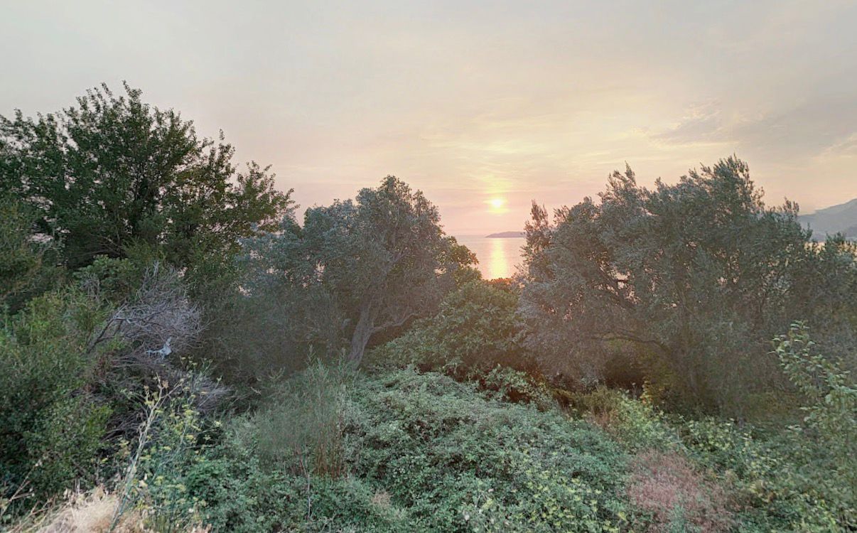 Земля в Святом Стефане, Черногория, 9 000 м² - фото 4