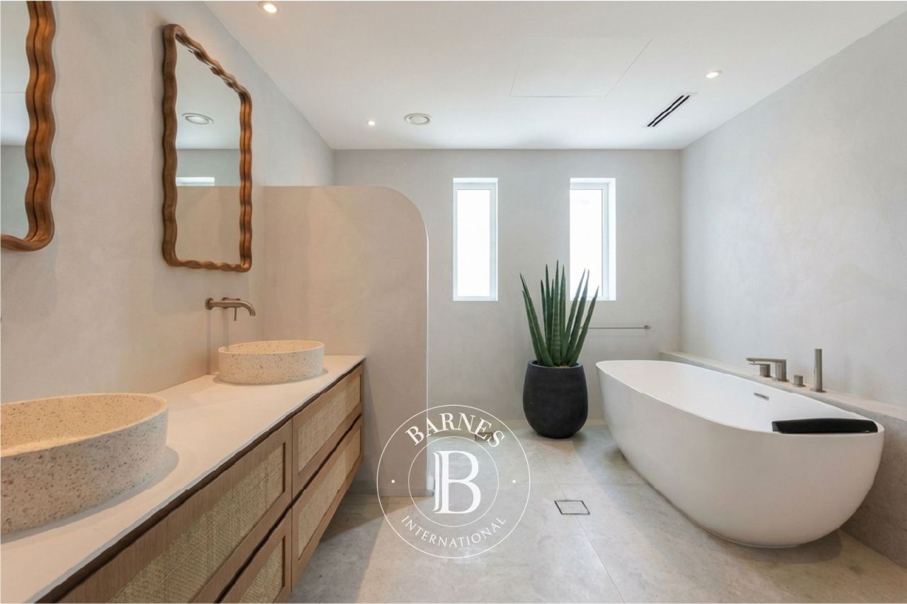 Вилла в Дубае, ОАЭ, 390.2 м² - фото 10