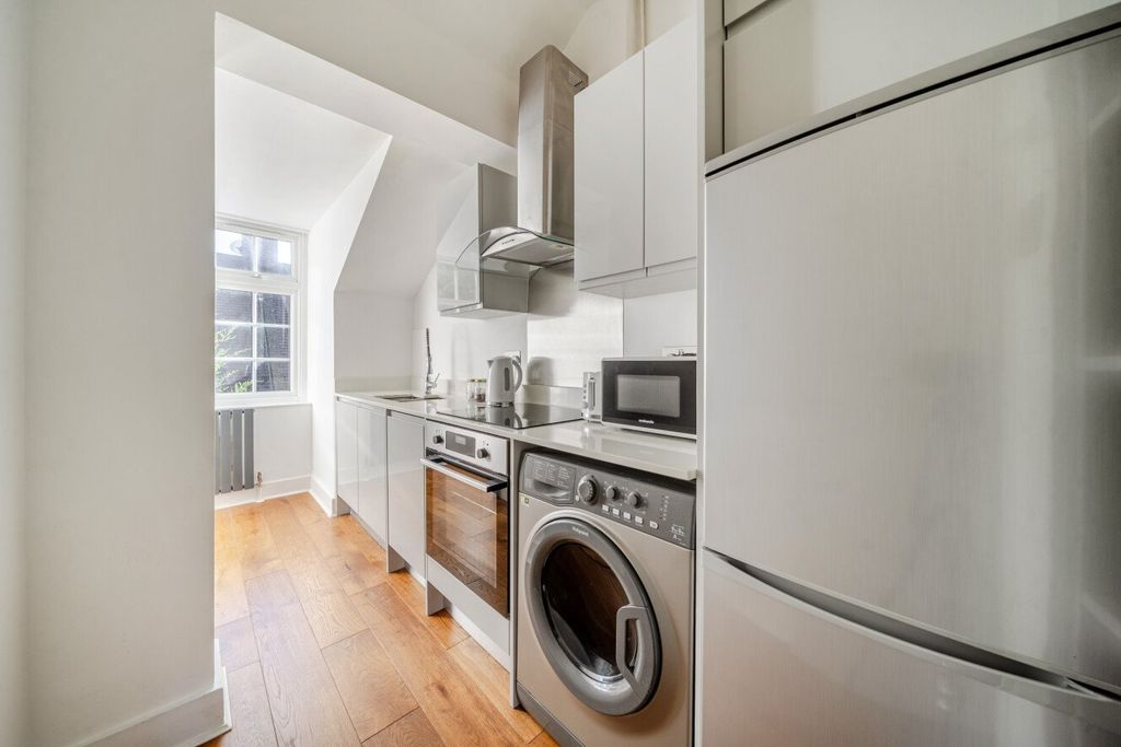 Квартира в Лондоне, Великобритания, 31 м² - фото 5