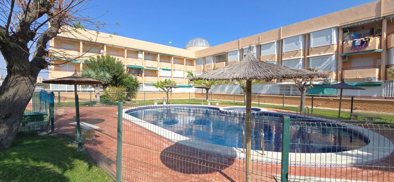 Апартаменты в Миль-Пальмерасе, Испания, 40 м² - фото 1