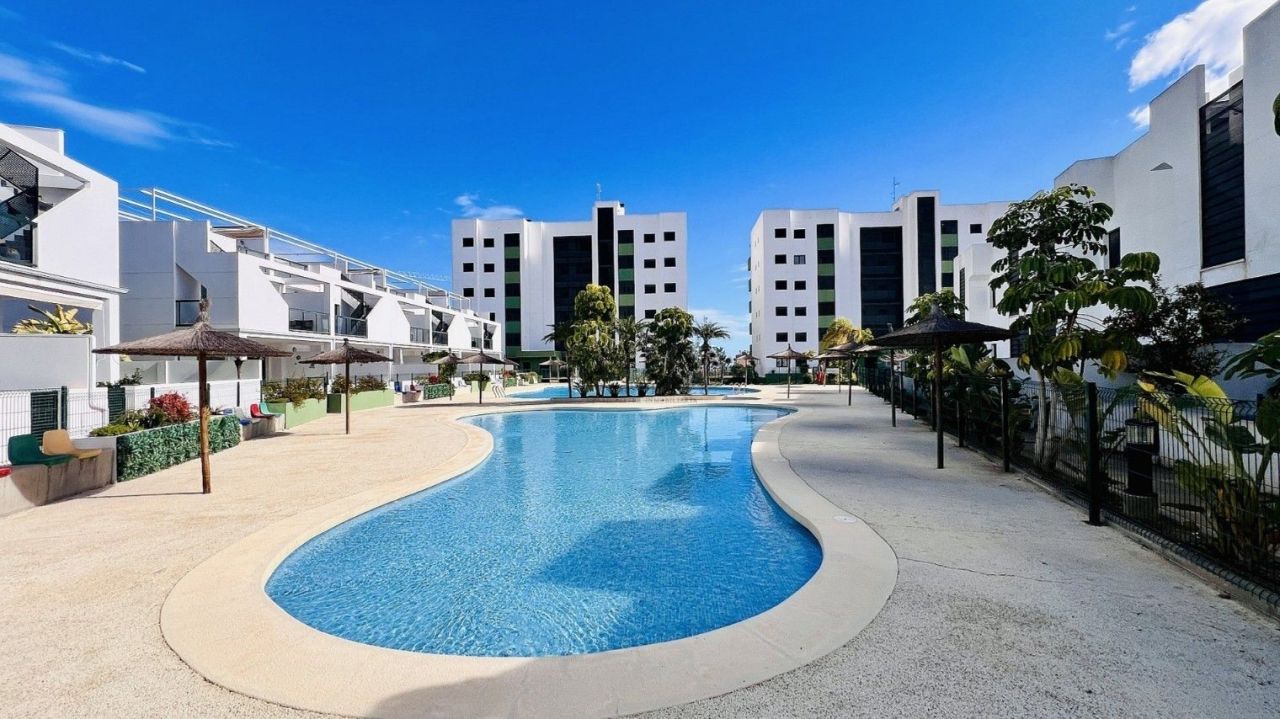 Апартаменты в Миль-Пальмерасе, Испания, 70 м² - фото 1