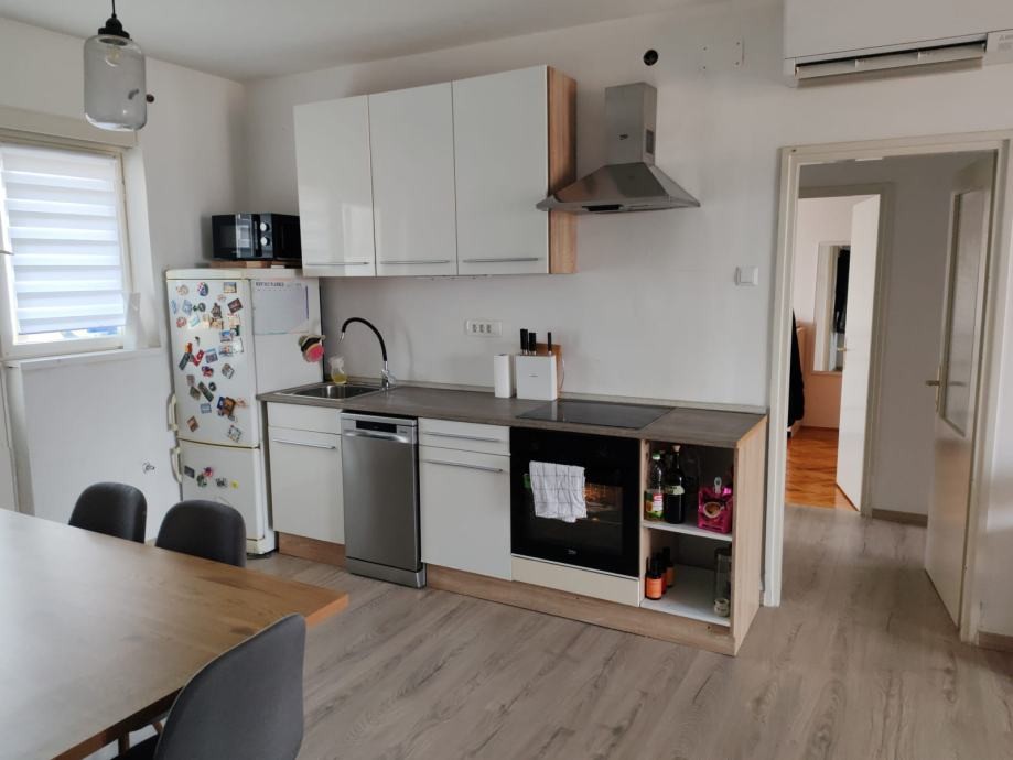 Квартира в Умаге, Хорватия, 80 м² - фото 2