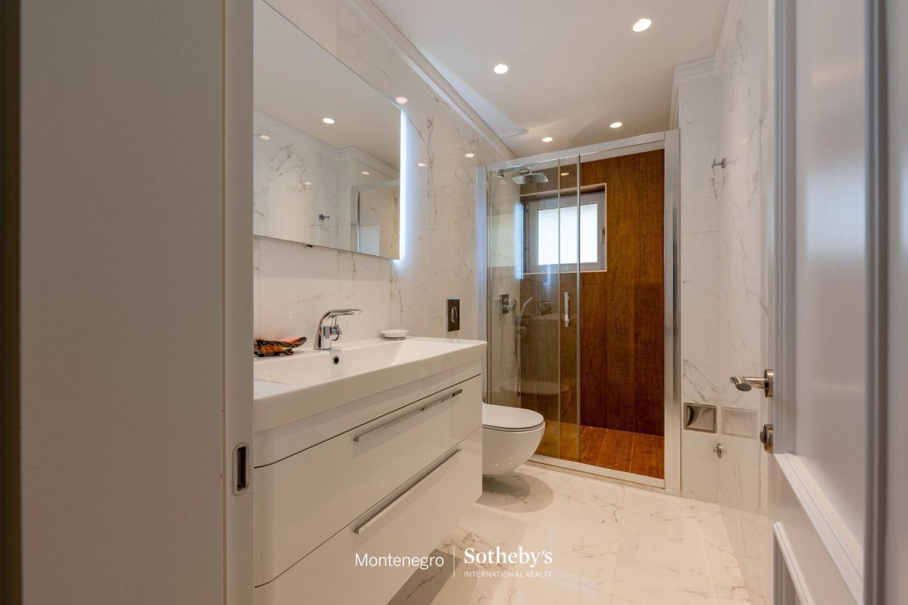 Вилла в Будве, Черногория, 410 м² - фото 14