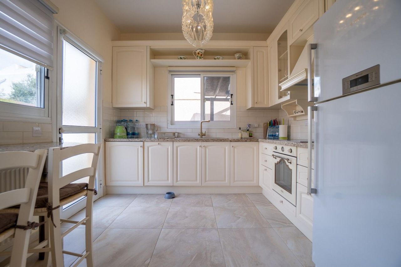 Вилла в Пафосе, Кипр, 181 м² - фото 12