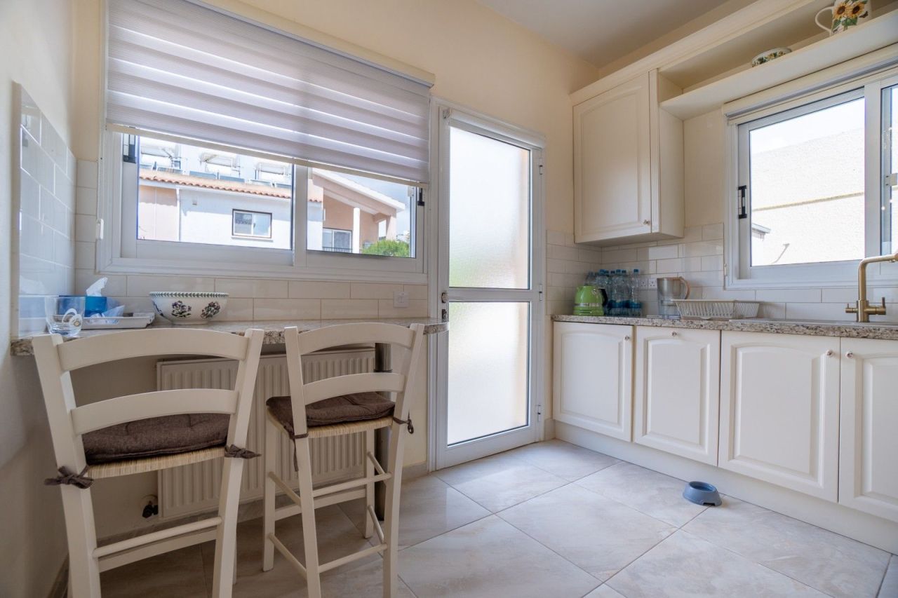 Вилла в Пафосе, Кипр, 181 м² - фото 13