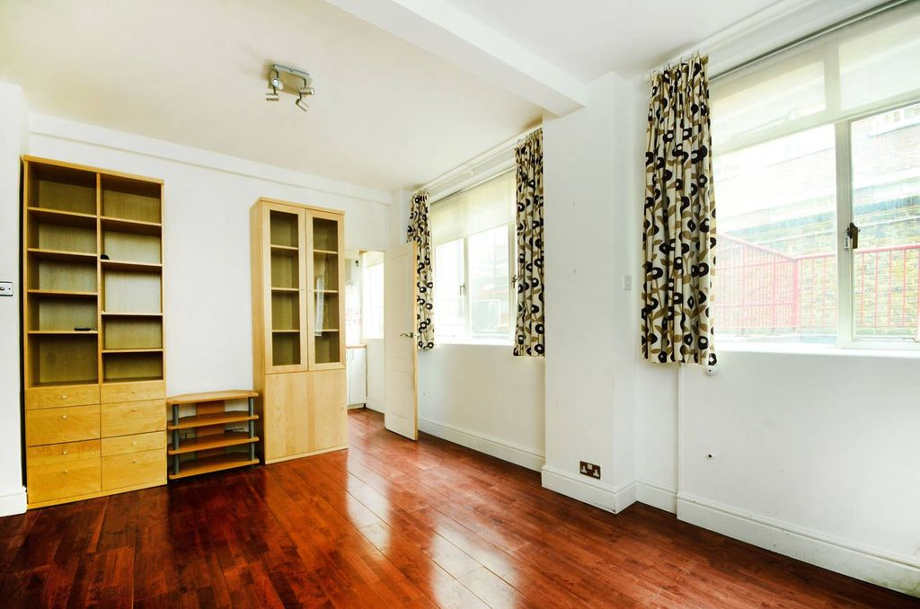 Квартира в Лондоне, Великобритания, 26 м² - фото 8