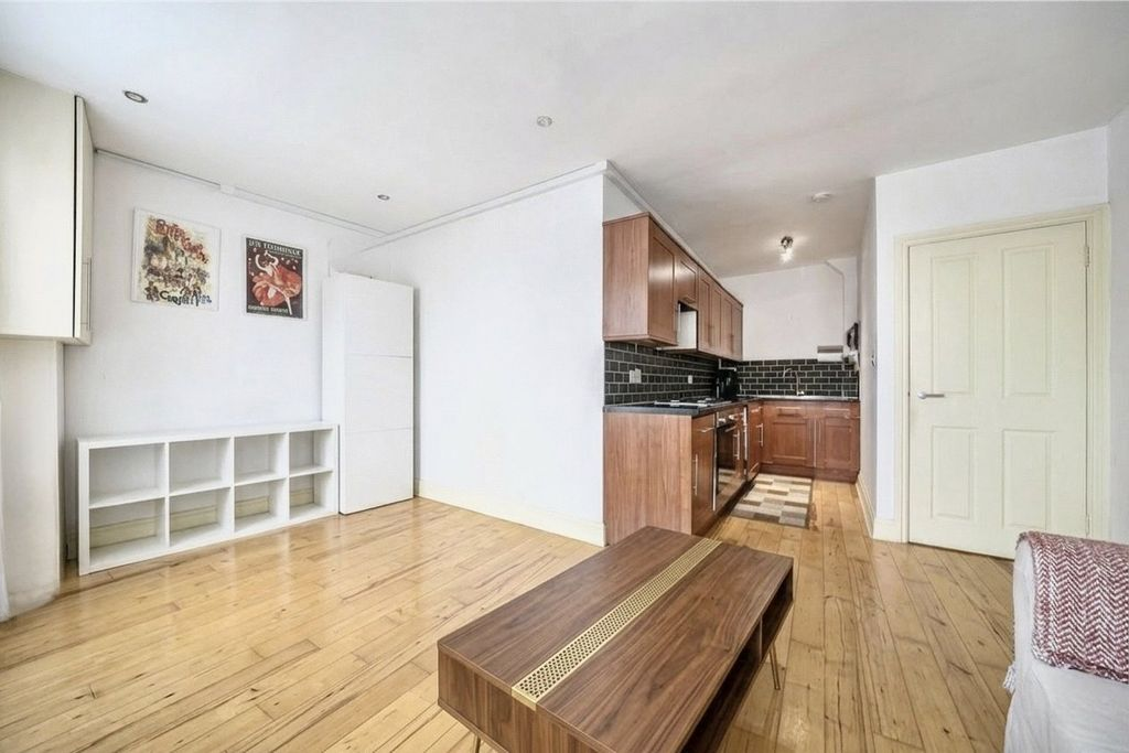 Квартира в Лондоне, Великобритания, 40 м² - фото 8