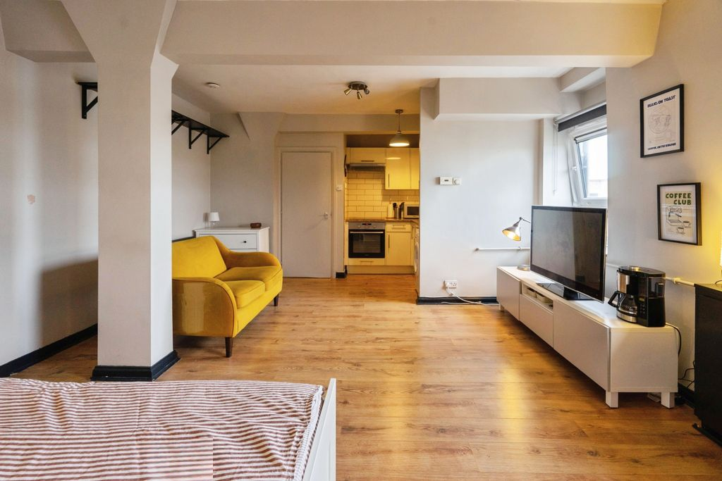 Квартира в Лондоне, Великобритания, 36 м² - фото 9