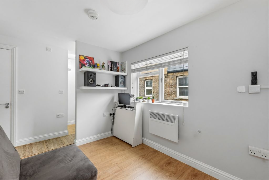 Квартира в Лондоне, Великобритания, 17 м² - фото 9