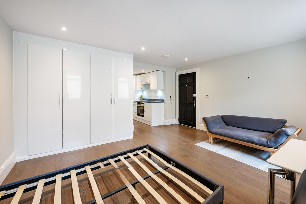 Квартира в Лондоне, Великобритания, 34 м² - фото 10