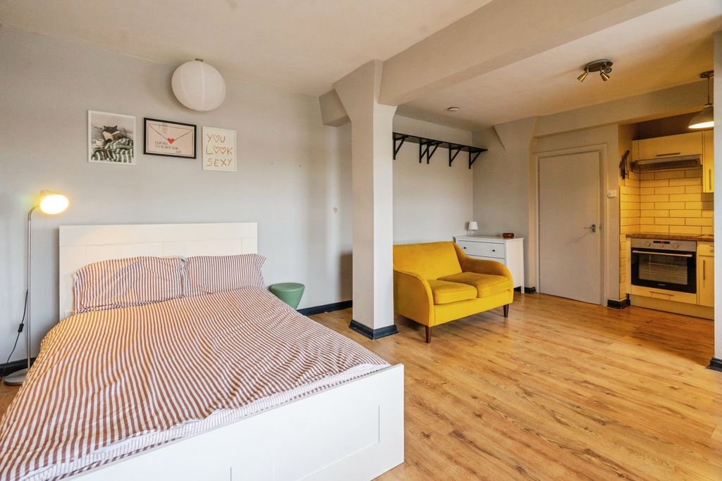 Квартира в Лондоне, Великобритания, 36 м² - фото 11