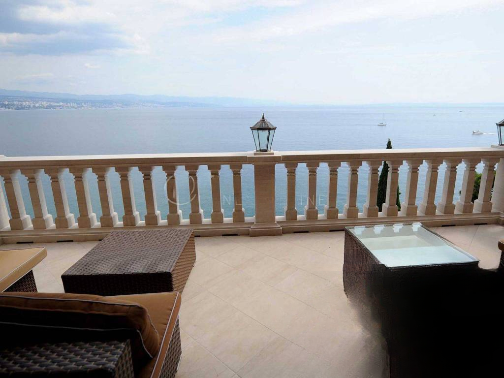 Дом в Опатии, Хорватия, 1 354 м² - фото 12