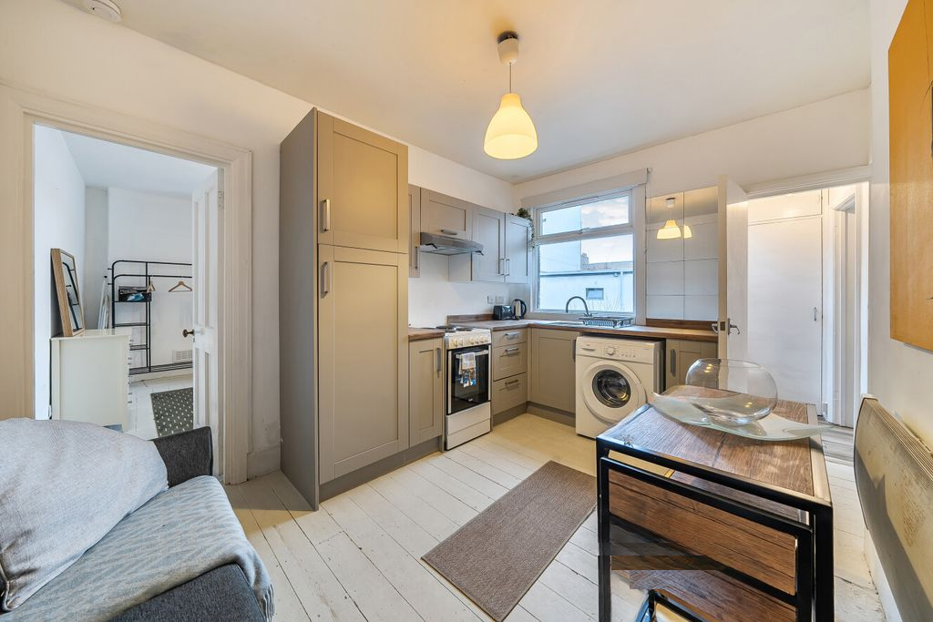 Квартира в Лондоне, Великобритания, 30 м² - фото 14